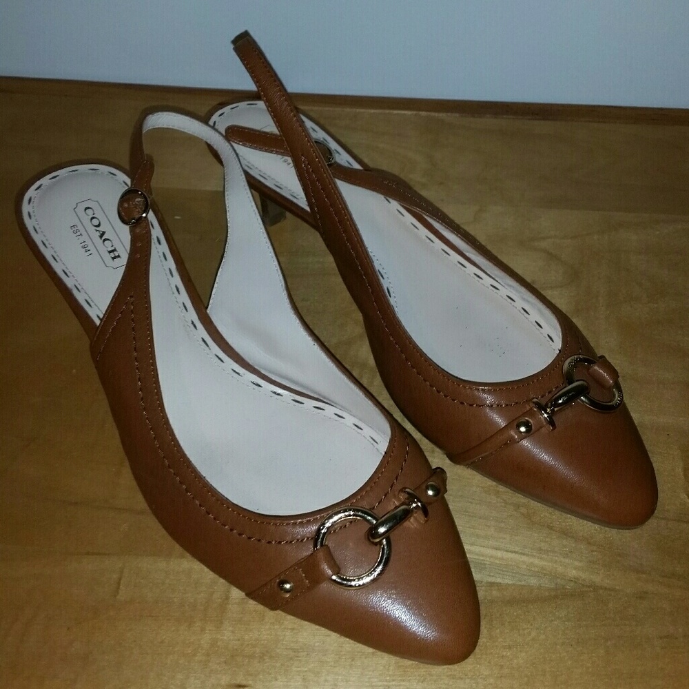 Coach size 9 camel slingback